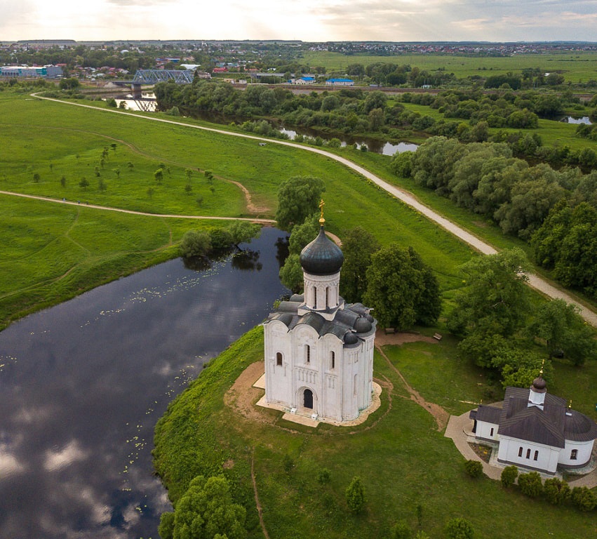 Церковь Покрова Богородицы на Нерли близ Боголюбова